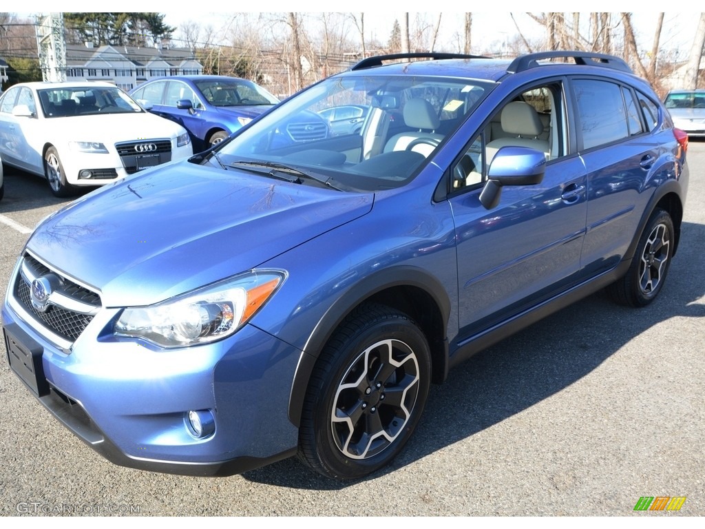 2014 XV Crosstrek 2.0i Limited - Quartz Blue Pearl / Ivory photo #3