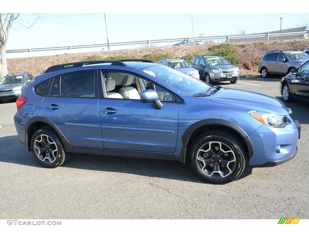 2014 XV Crosstrek 2.0i Limited - Quartz Blue Pearl / Ivory photo #4