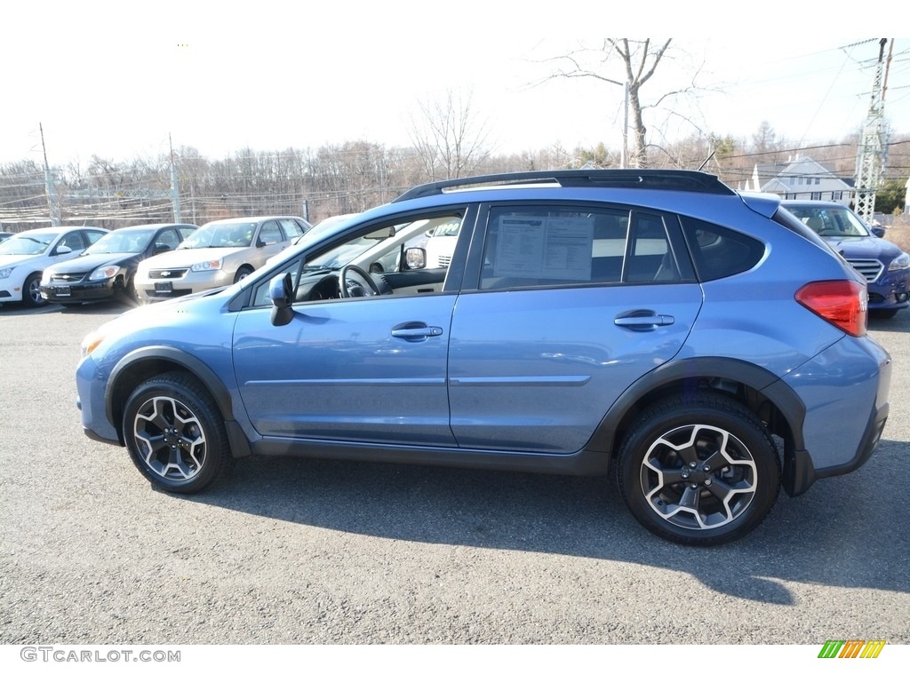 2014 XV Crosstrek 2.0i Limited - Quartz Blue Pearl / Ivory photo #10