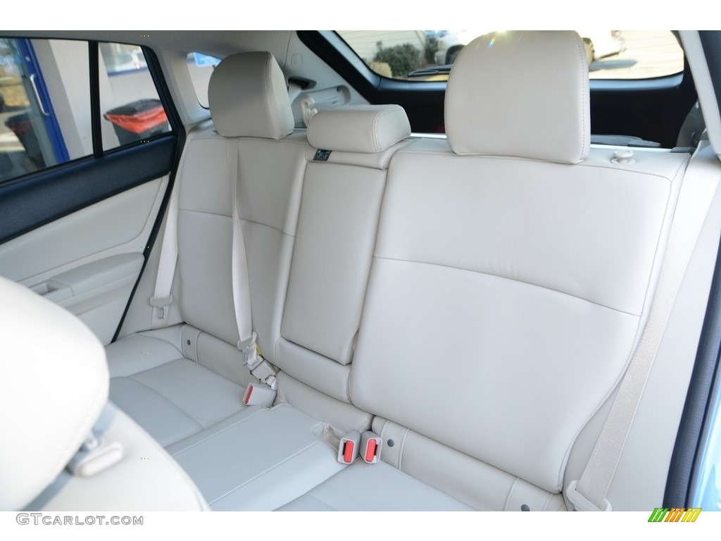 2014 XV Crosstrek 2.0i Limited - Quartz Blue Pearl / Ivory photo #16