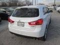 White - Outlander Sport ES Photo No. 9