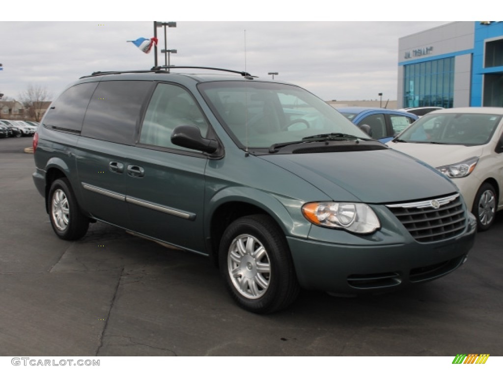 2006 Town & Country Touring - Magnesium Pearl / Medium Slate Gray photo #2