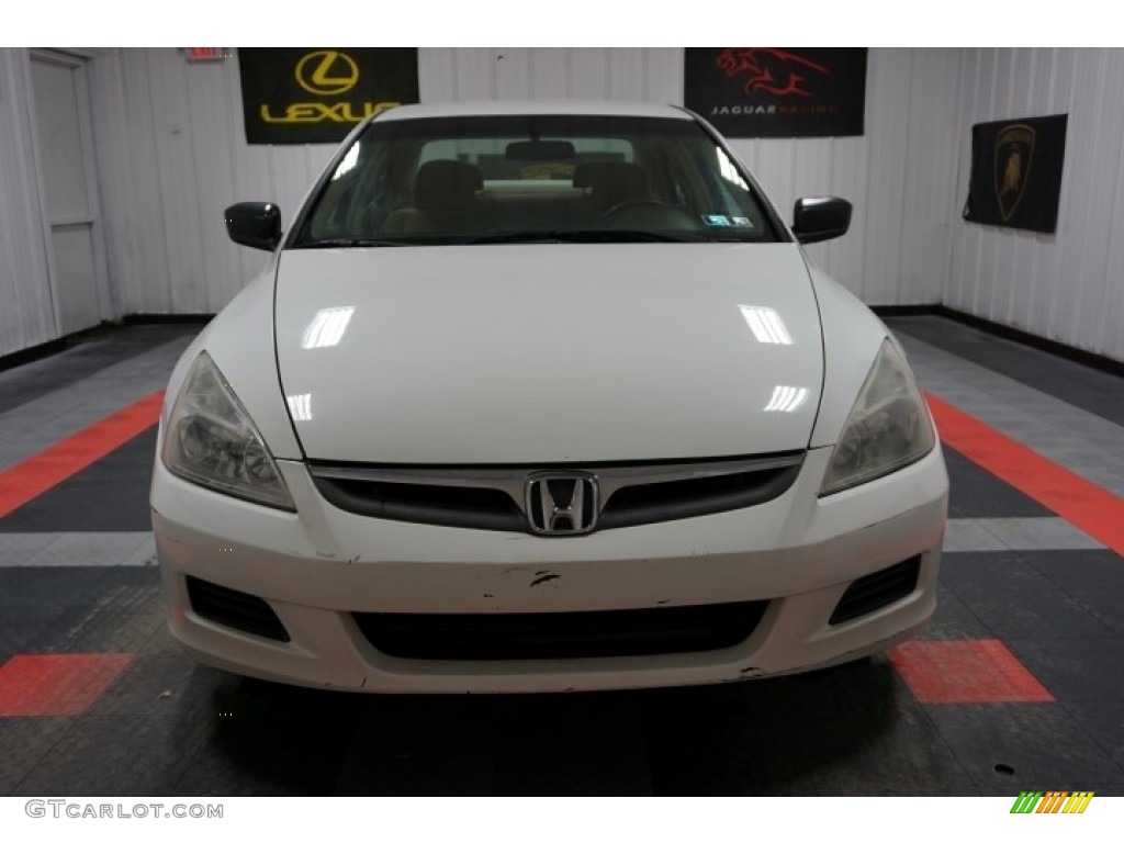 2007 Accord Value Package Sedan - Taffeta White / Gray photo #4