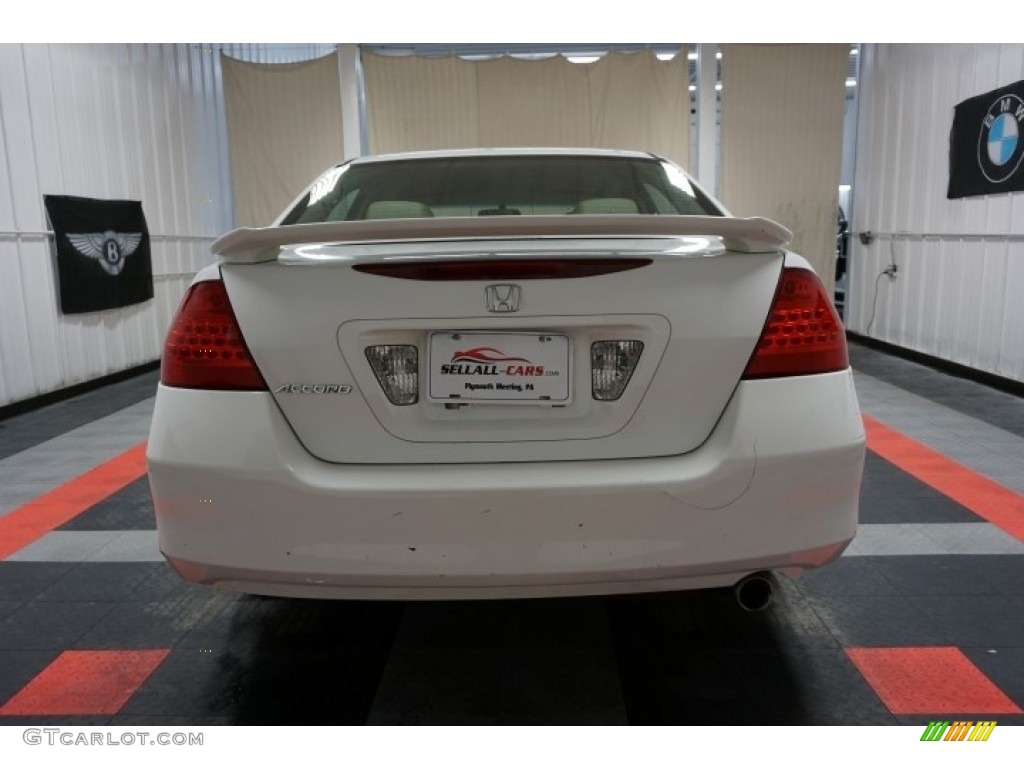 2007 Accord Value Package Sedan - Taffeta White / Gray photo #9