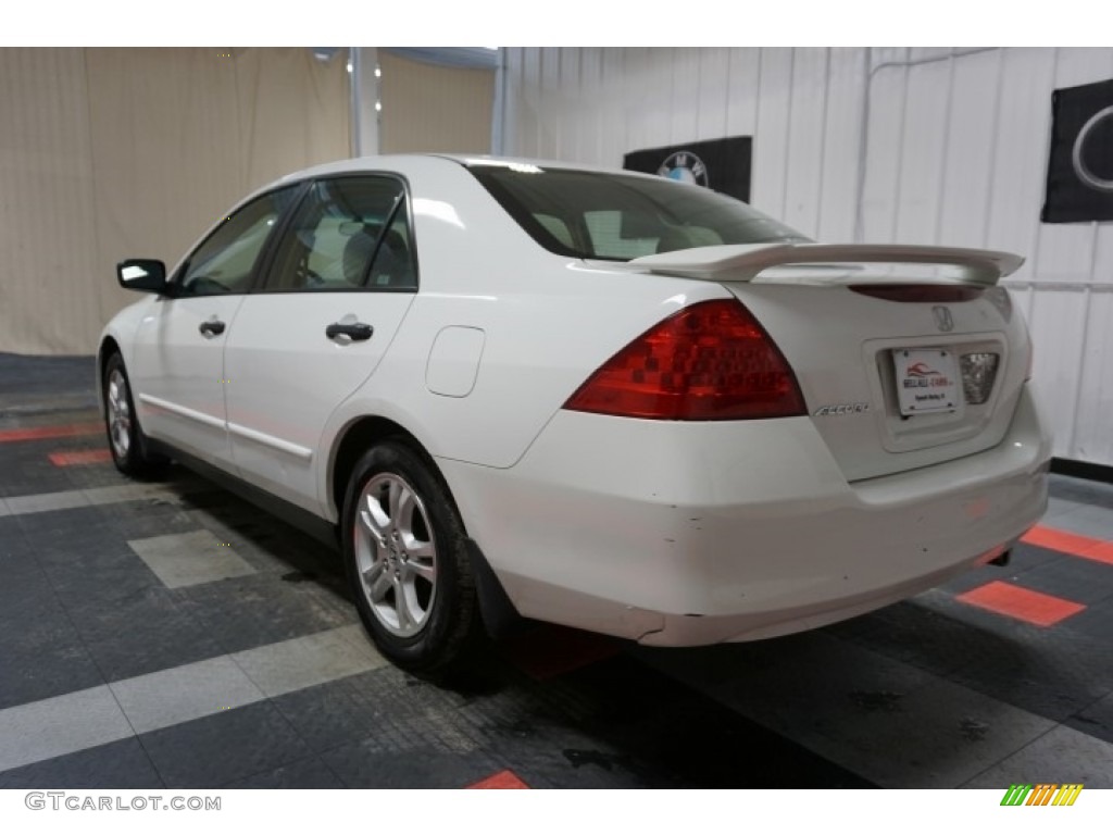 2007 Accord Value Package Sedan - Taffeta White / Gray photo #10