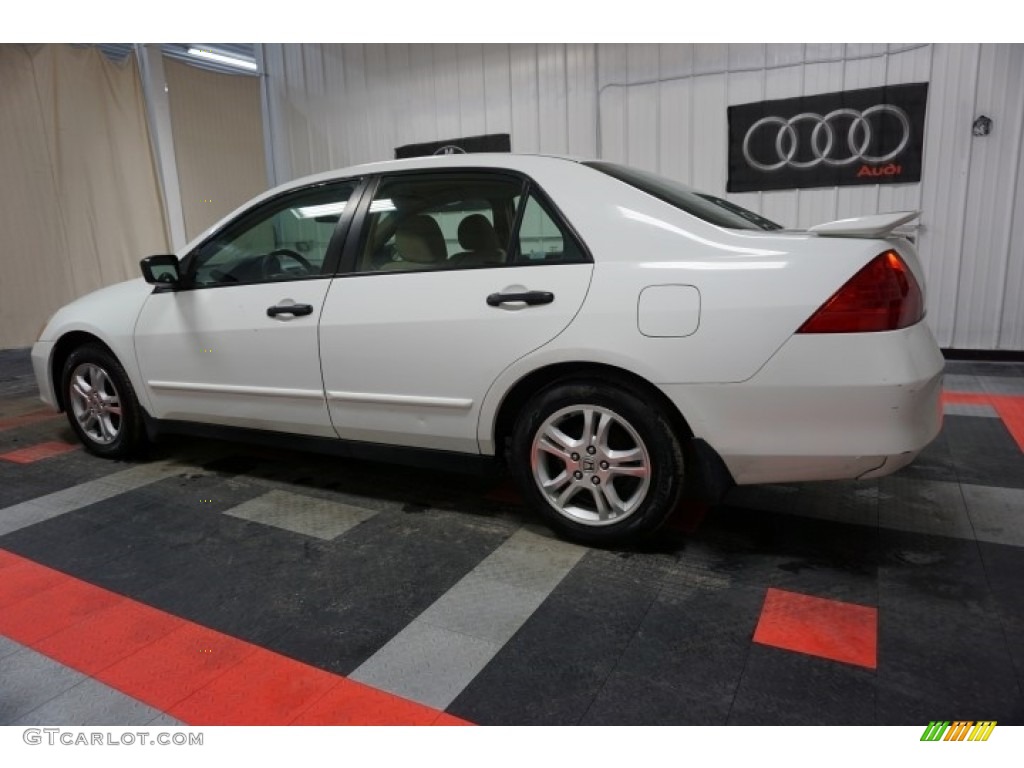 2007 Accord Value Package Sedan - Taffeta White / Gray photo #11