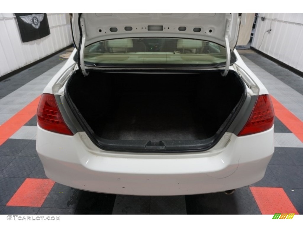 2007 Accord Value Package Sedan - Taffeta White / Gray photo #20