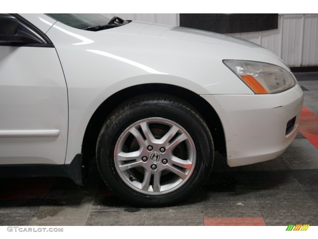 2007 Accord Value Package Sedan - Taffeta White / Gray photo #53