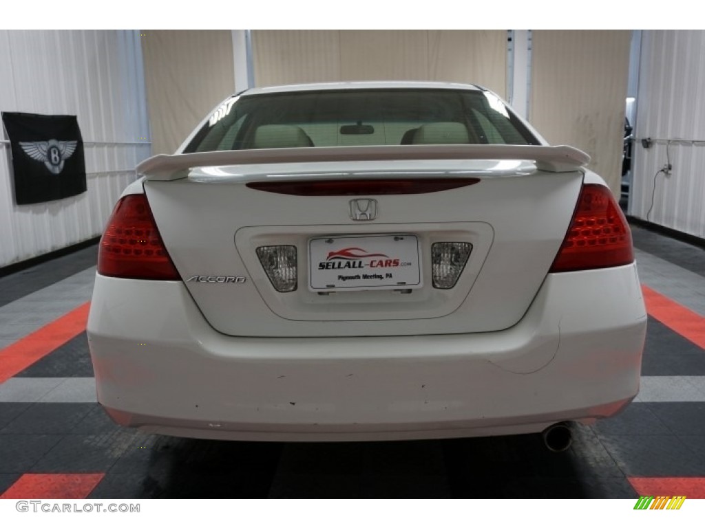 2007 Accord Value Package Sedan - Taffeta White / Gray photo #73