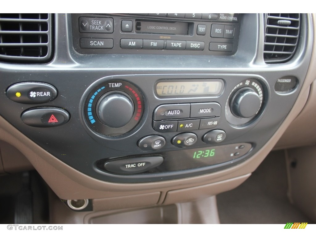 2003 Sequoia SR5 - Phantom Gray Pearl / Oak photo #40