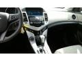 Summit White - Cruze LS Photo No. 14