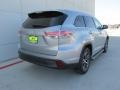 Silver Sky Metallic - Highlander XLE Photo No. 4