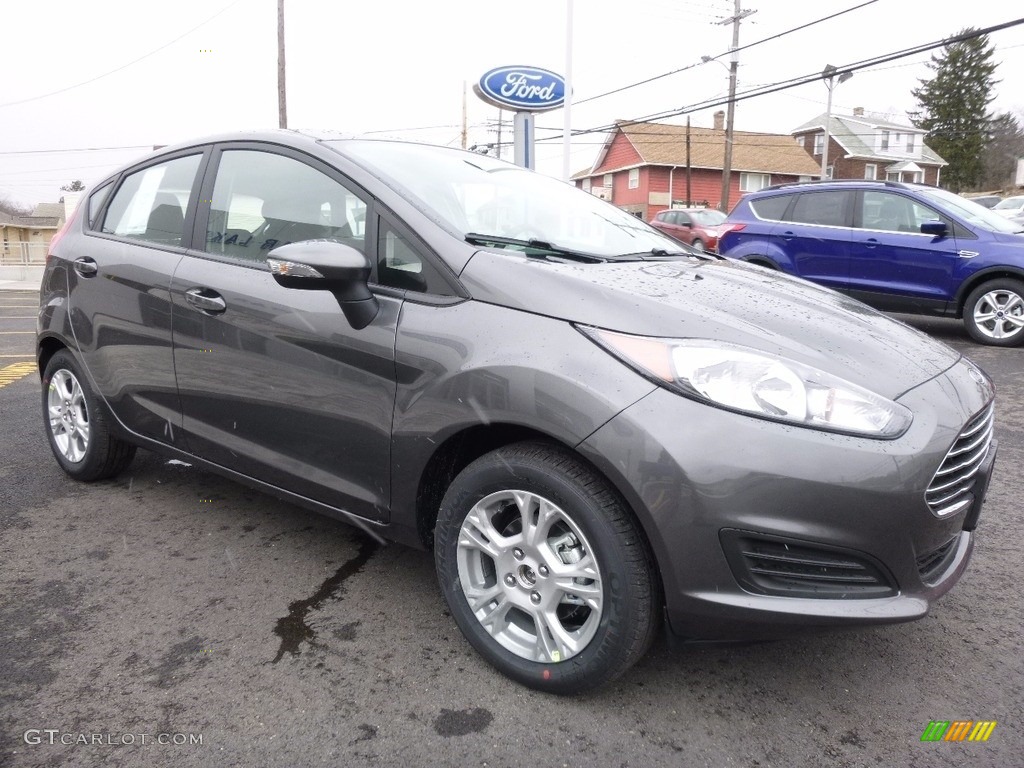 Magnetic Metallic 2016 Ford Fiesta SE Hatchback Exterior Photo #111212210