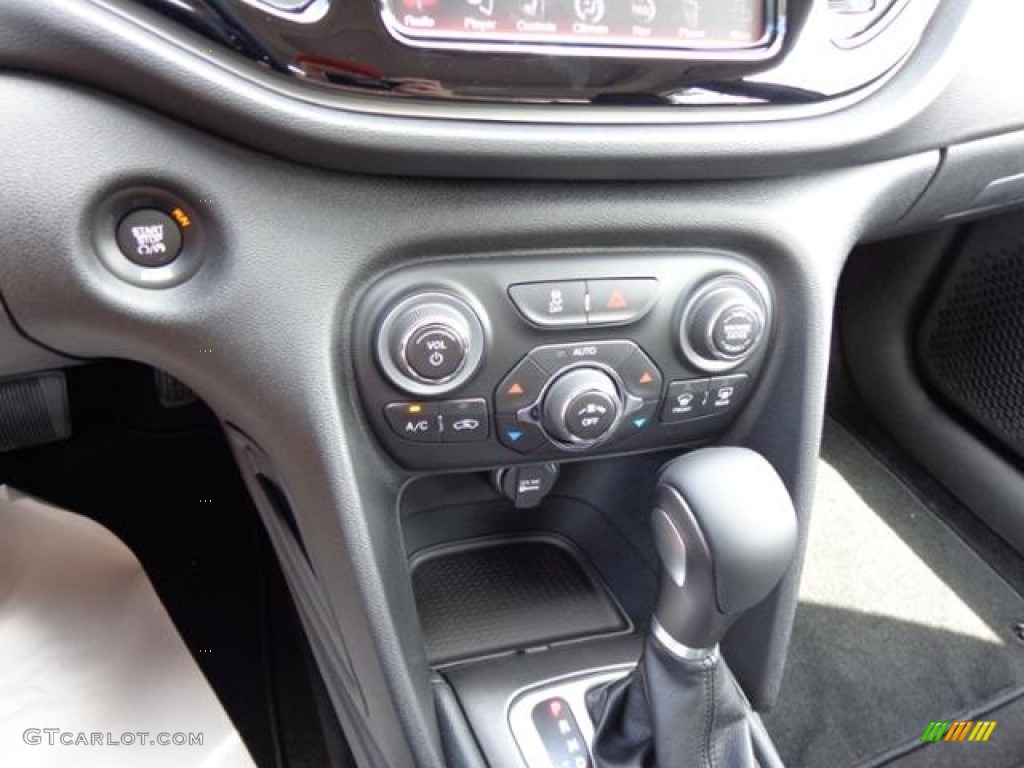 2015 Dart Limited - True Blue Pearl / Black photo #15