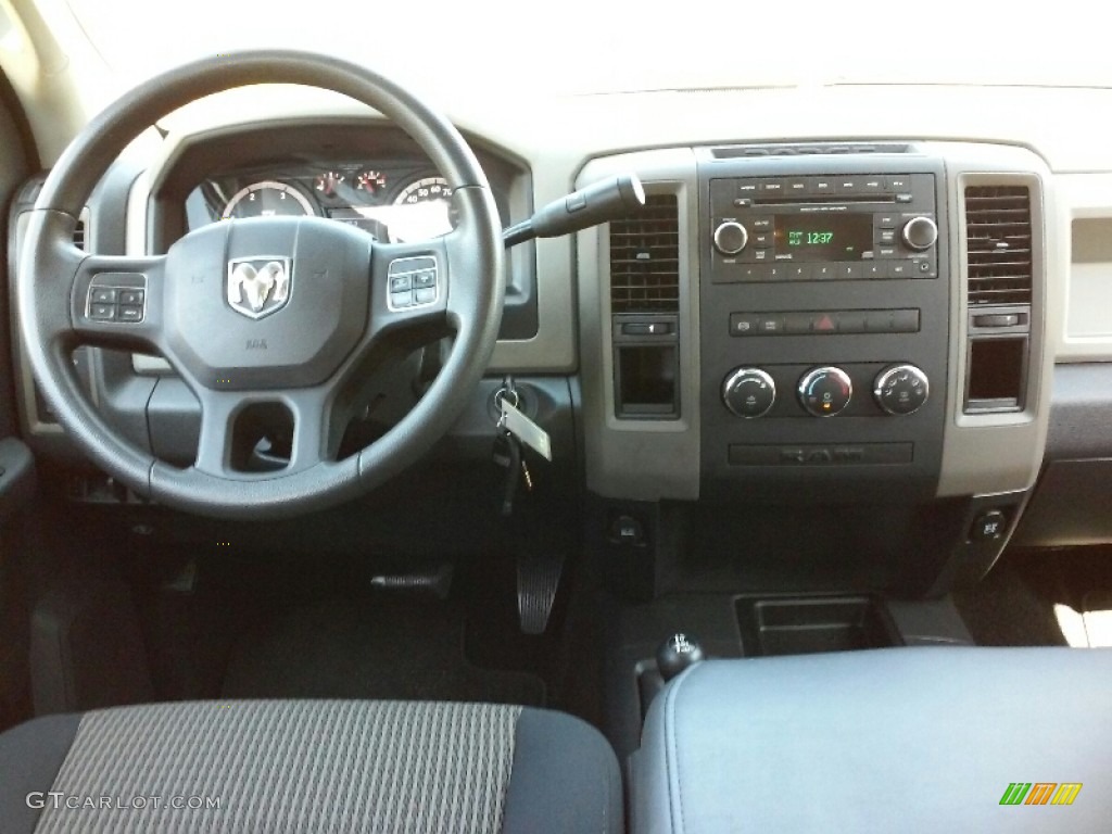 2012 Ram 3500 HD ST Crew Cab 4x4 Dually - Bright Silver Metallic / Dark Slate/Medium Graystone photo #17