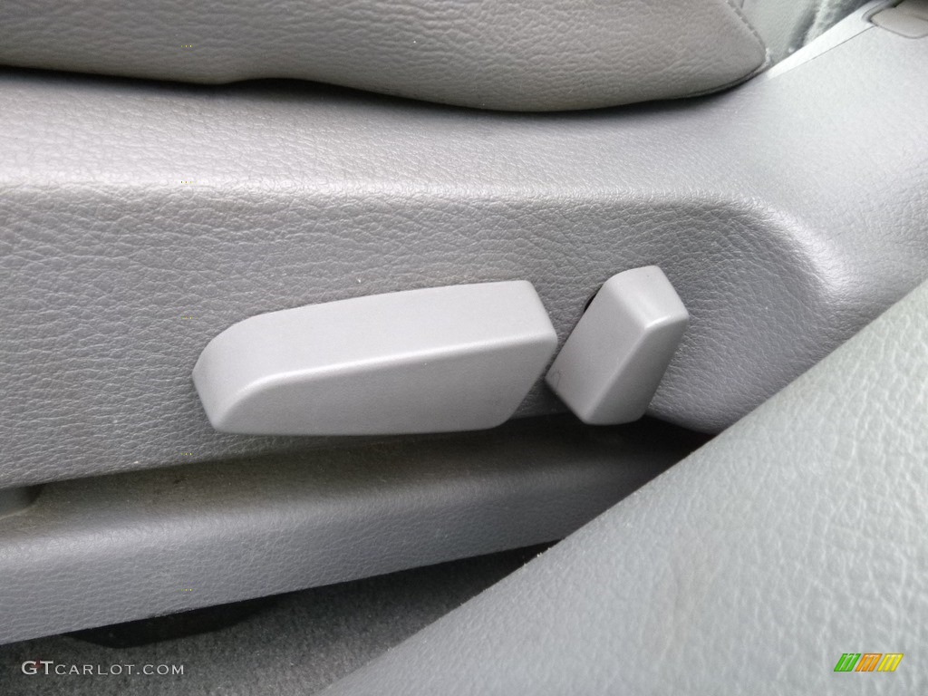 2004 MAZDA6 s Sport Wagon - Glacier Silver Metallic / Gray photo #14