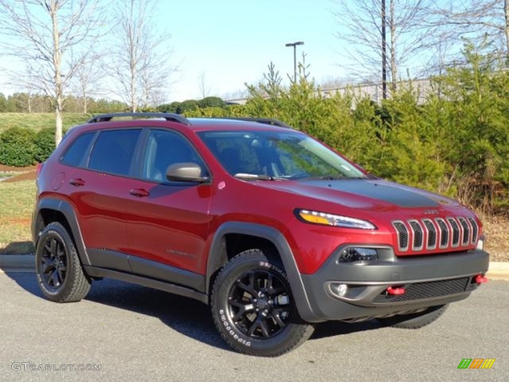 2016 Cherokee Trailhawk 4x4 - Deep Cherry Red Crystal Pearl / Black photo #4