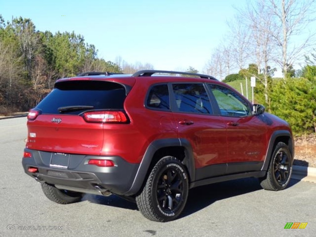 2016 Cherokee Trailhawk 4x4 - Deep Cherry Red Crystal Pearl / Black photo #7