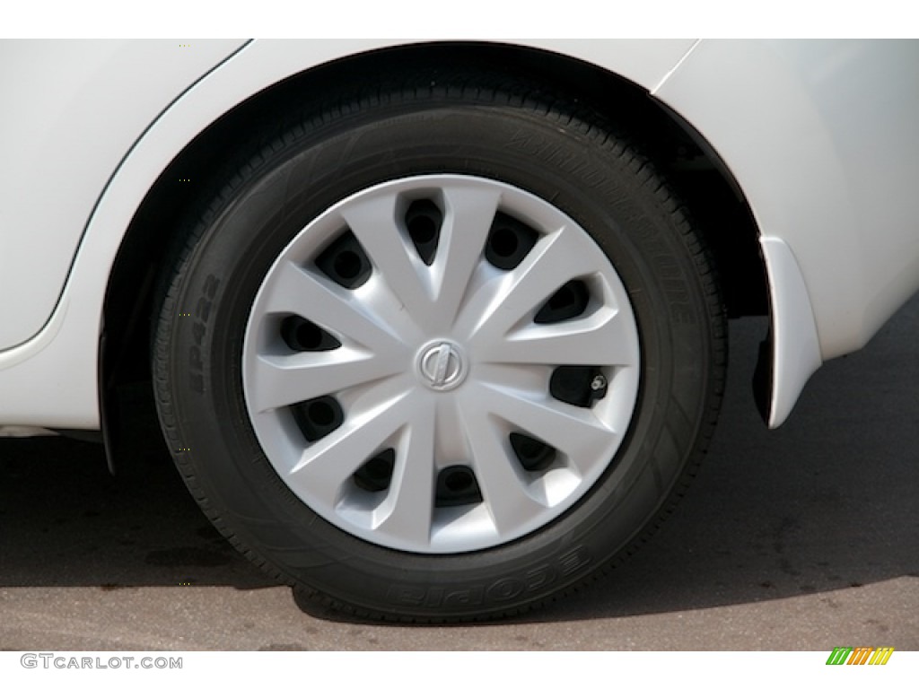 2014 Versa Note SV - Aspen White / Charcoal photo #28