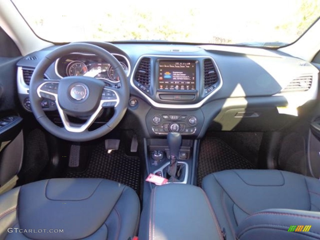 2016 Cherokee Trailhawk 4x4 - Deep Cherry Red Crystal Pearl / Black photo #22