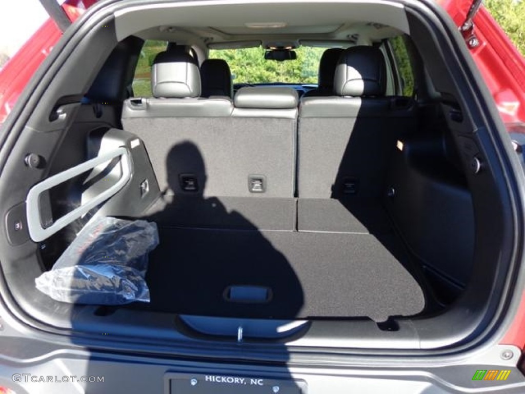 2016 Cherokee Trailhawk 4x4 - Deep Cherry Red Crystal Pearl / Black photo #23