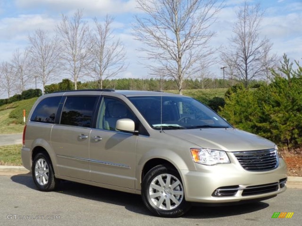 2016 Town & Country Touring - Cashmere/Sandstone Pearl / Dark Frost Beige/Medium Frost Beige photo #4