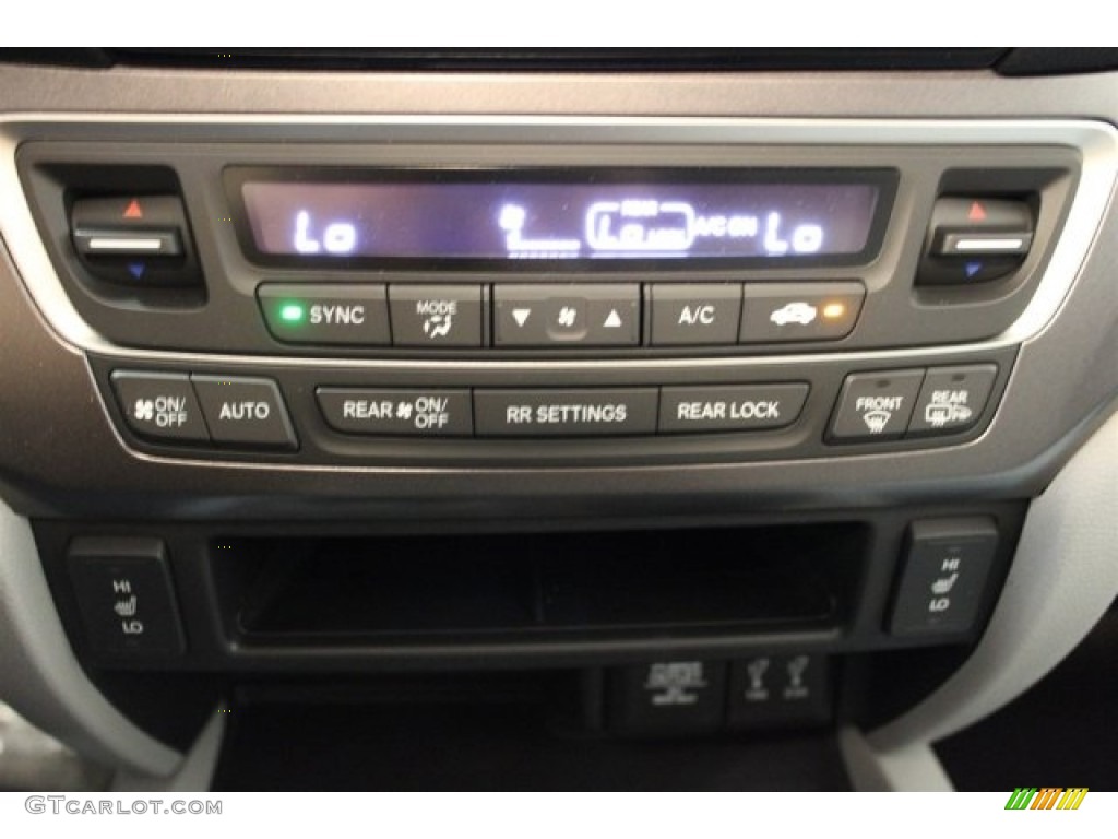 2016 Pilot EX-L AWD - Crystal Black Pearl / Gray photo #17