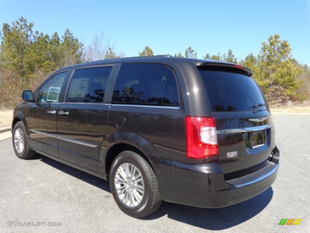 2015 Town & Country Touring-L - Mocha Java Pearl / Black/Light Graystone photo #5