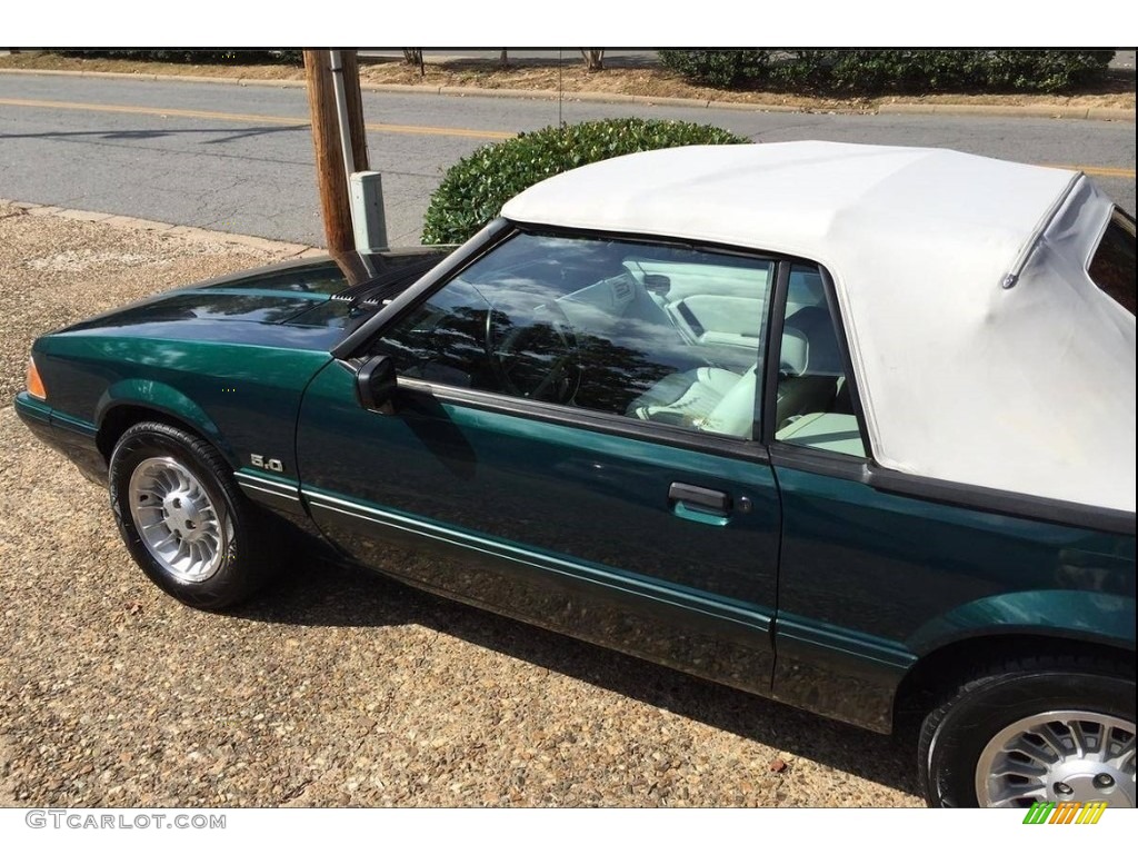 1990 Mustang LX 5.0 Convertible - Deep Emerald Green Metallic / White/Titanium photo #3