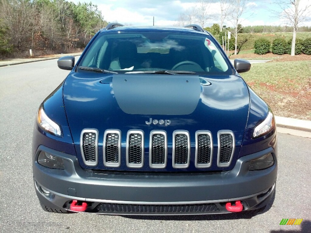 2016 Cherokee Trailhawk 4x4 - True Blue Pearl / Black photo #3