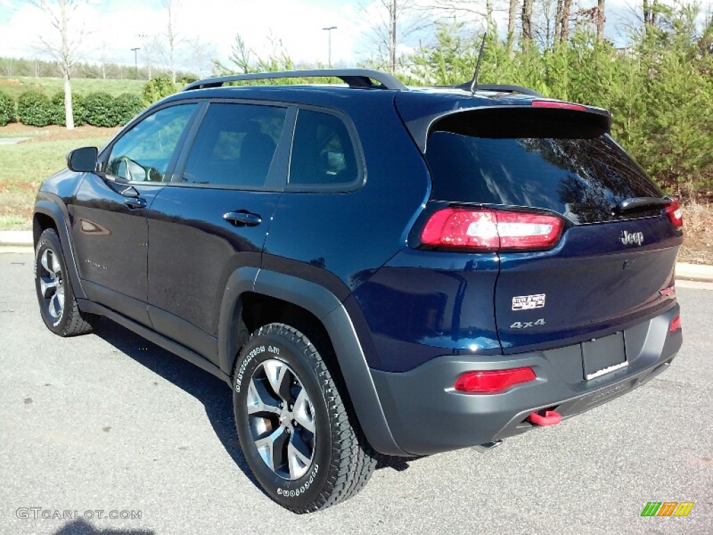 2016 Cherokee Trailhawk 4x4 - True Blue Pearl / Black photo #5
