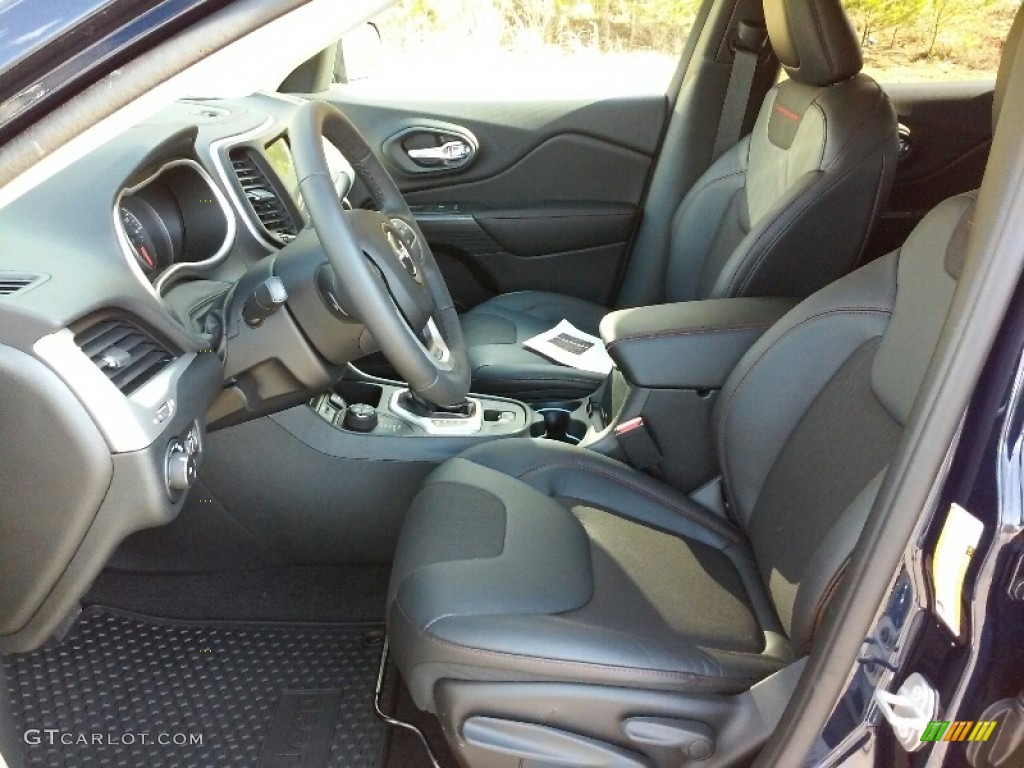 2016 Jeep Cherokee Trailhawk 4x4 Front Seat Photo #111249479