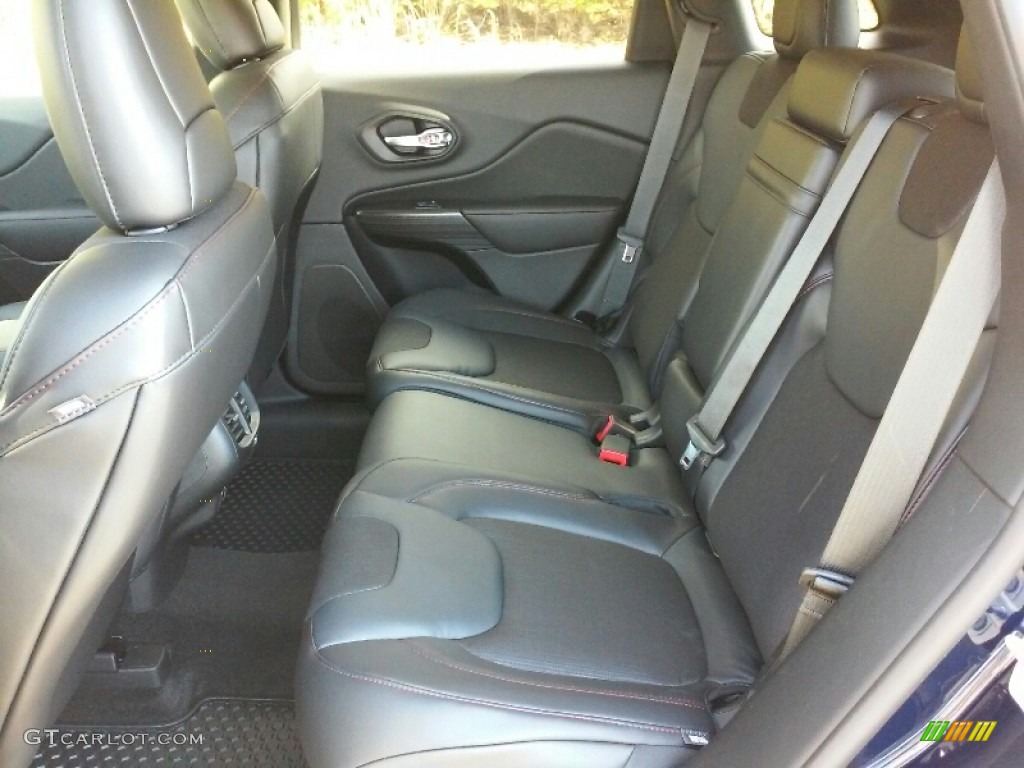 2016 Jeep Cherokee Trailhawk 4x4 Rear Seat Photo #111249758
