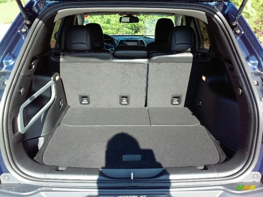 2016 Jeep Cherokee Trailhawk 4x4 Trunk Photo #111249818