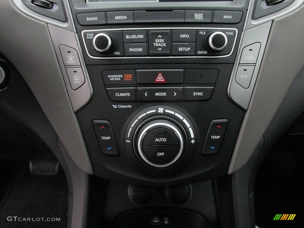 2017 Hyundai Santa Fe Sport FWD Controls Photo #111250520