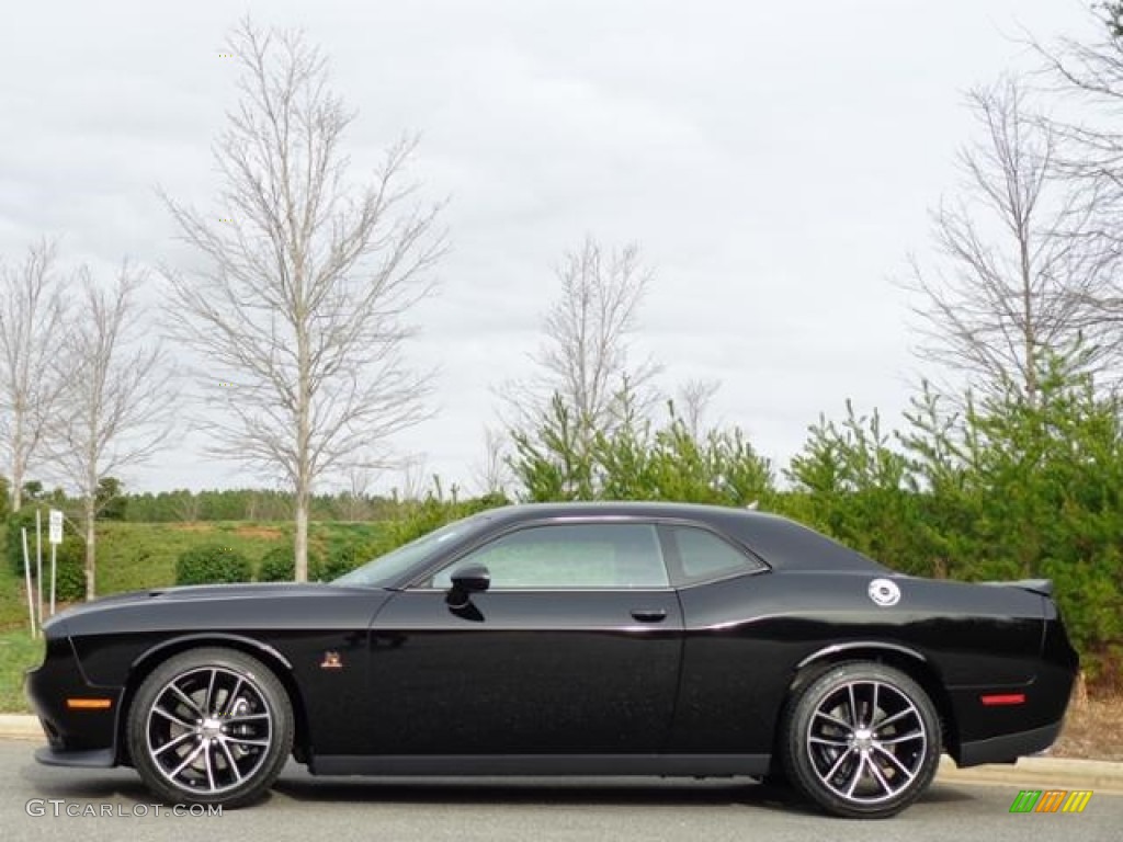 Pitch Black 2016 Dodge Challenger R/T Plus Scat Pack Exterior Photo #111250736