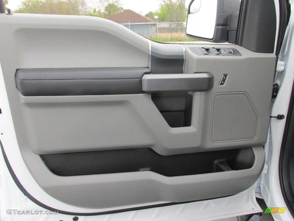 2016 F150 XLT SuperCrew - Oxford White / Medium Earth Gray photo #20