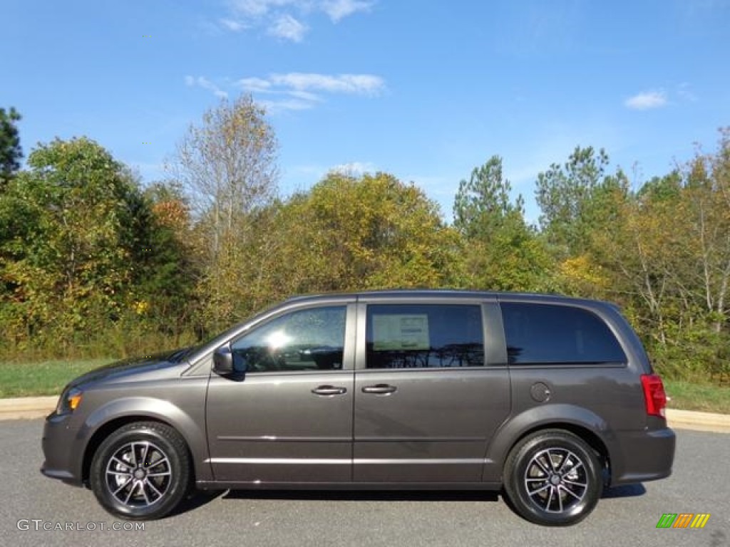 2016 Grand Caravan R/T - Granite Crystal Metallic / Black photo #1