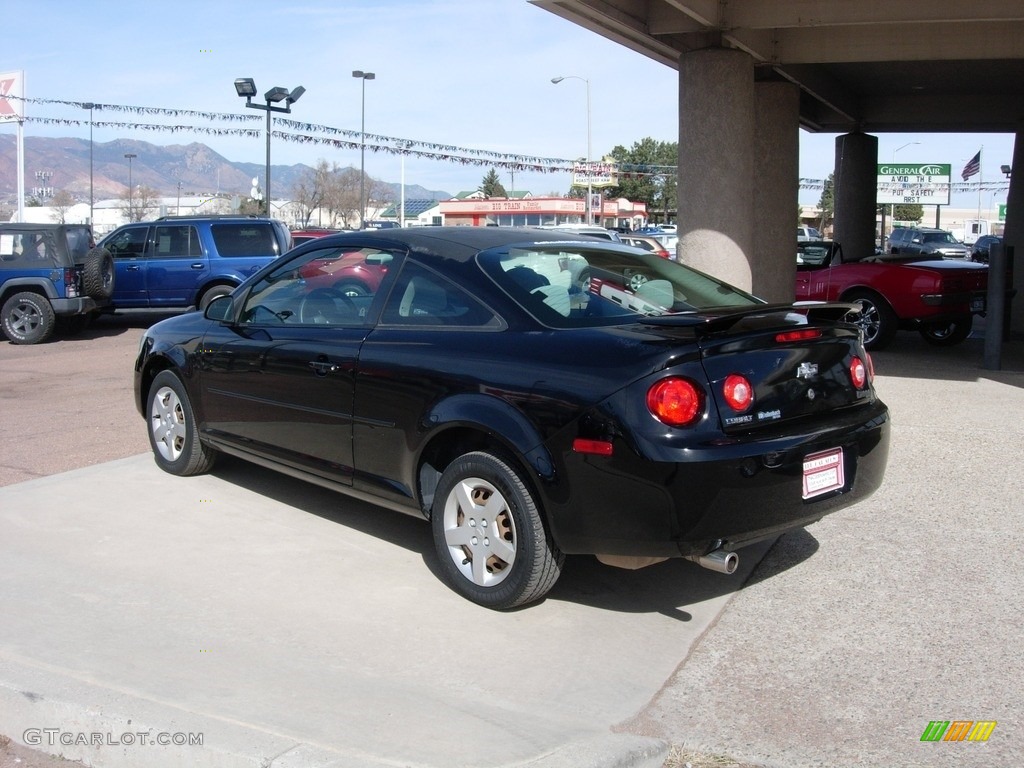 2005 Cobalt Coupe - Black / Gray photo #3