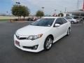 Super White - Camry SE Photo No. 4