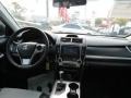 Super White - Camry SE Photo No. 20