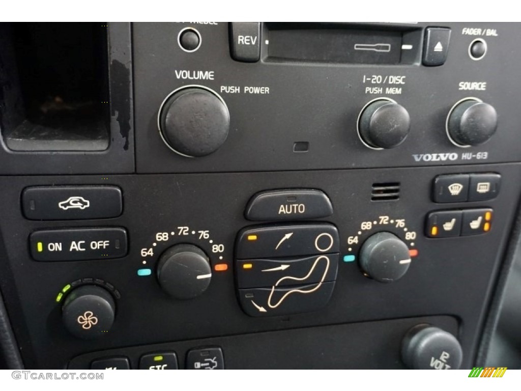2004 S60 2.4 - Black / Graphite photo #38