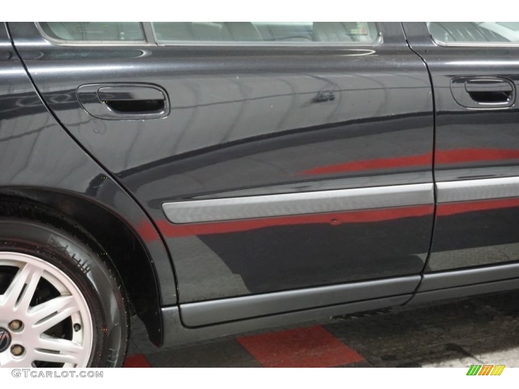 2004 S60 2.4 - Black / Graphite photo #61