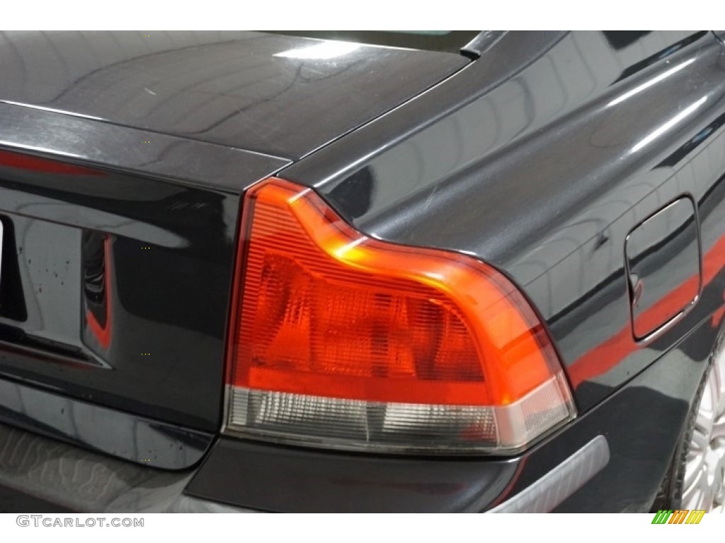 2004 S60 2.4 - Black / Graphite photo #65