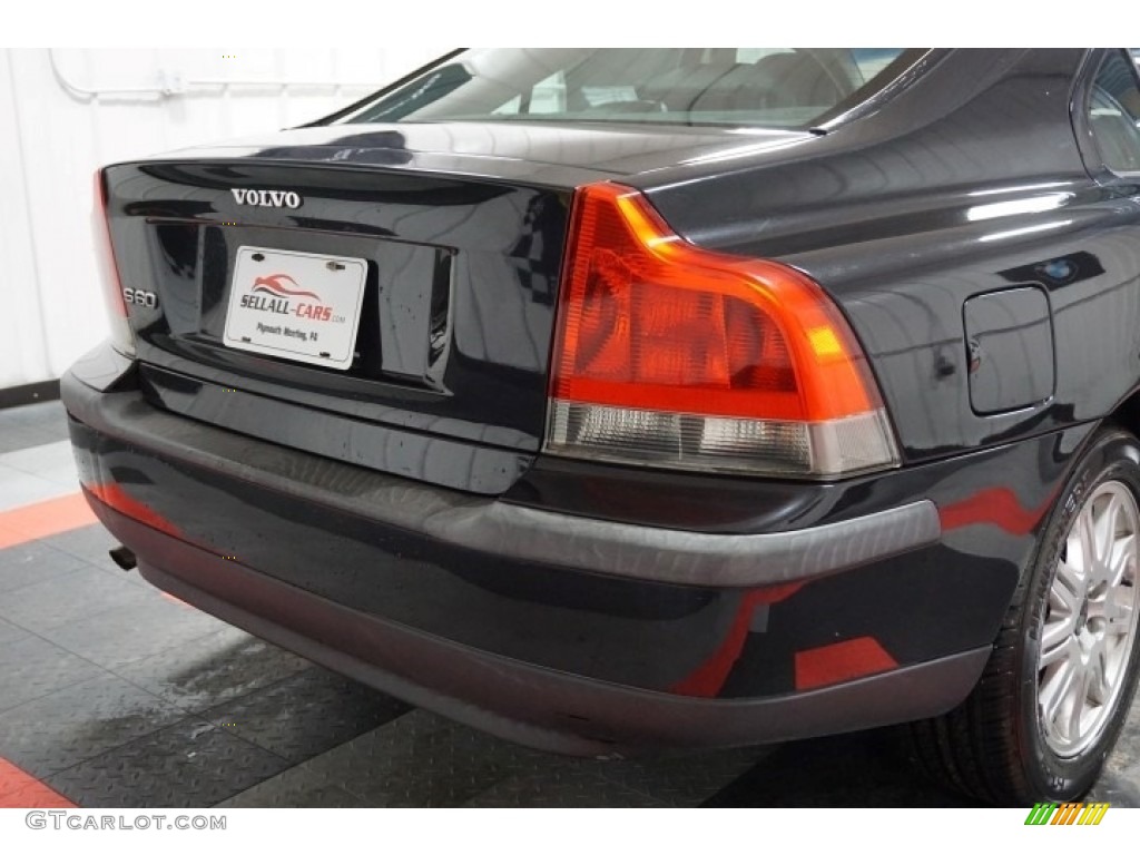 2004 S60 2.4 - Black / Graphite photo #68