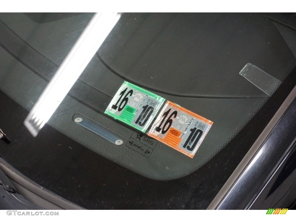 2004 S60 2.4 - Black / Graphite photo #80