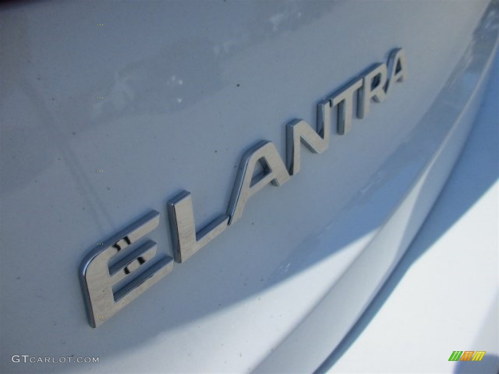 2017 Elantra Limited - White / Beige photo #5