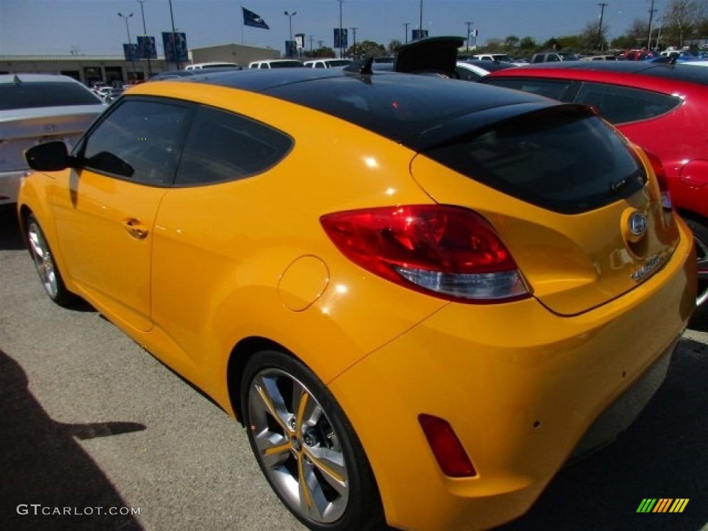 2016 Veloster  - 26.2 Yellow / Black/Yellow photo #4