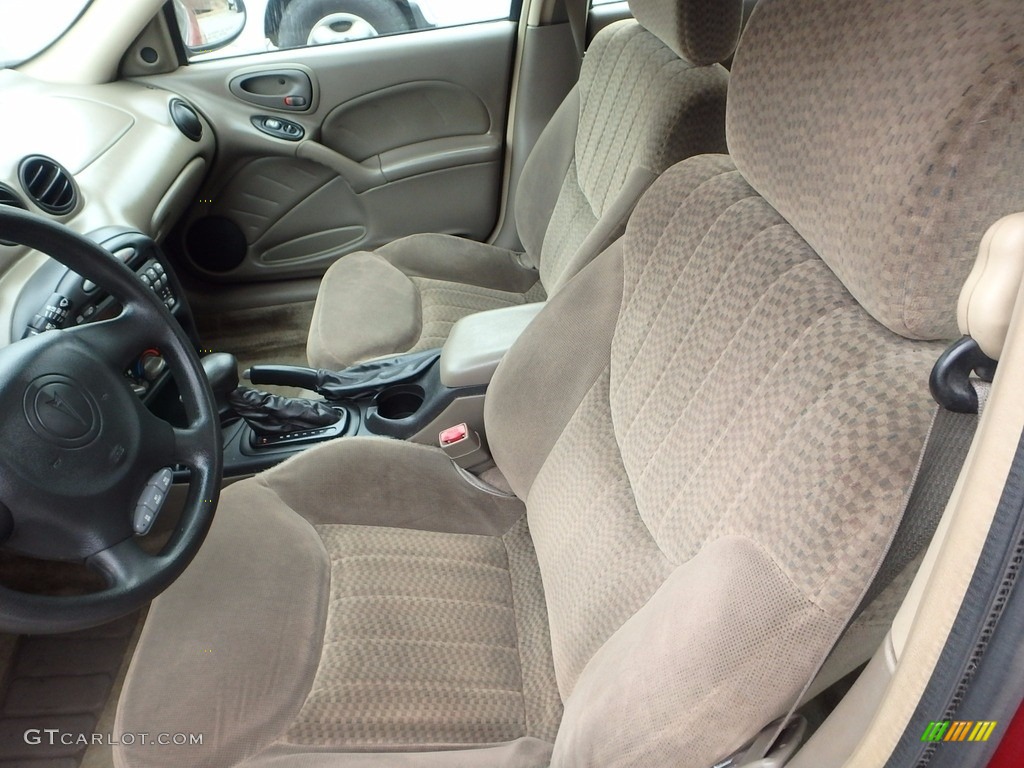 2002 Grand Am SE Sedan - Redfire Metallic / Dark Taupe photo #8