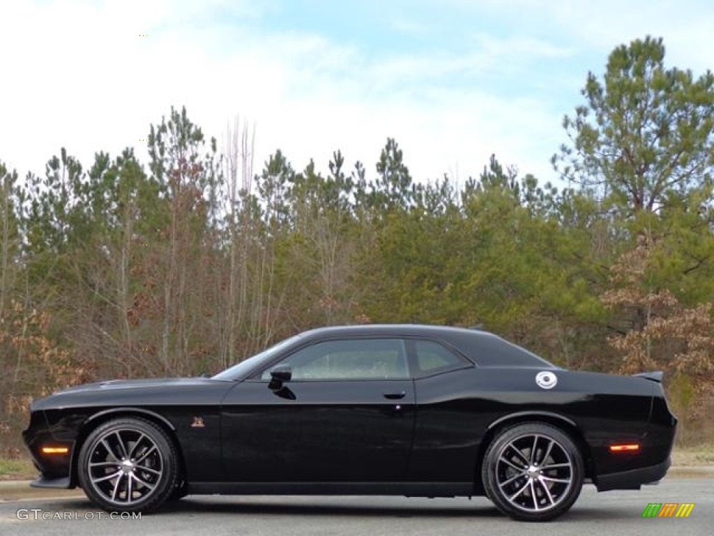 Pitch Black 2016 Dodge Challenger R/T Plus Scat Pack Exterior Photo #111279890